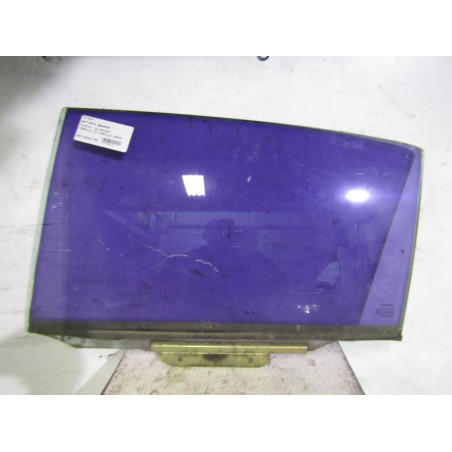 Vitre arriere gauche TOYOTA COROLLA 10