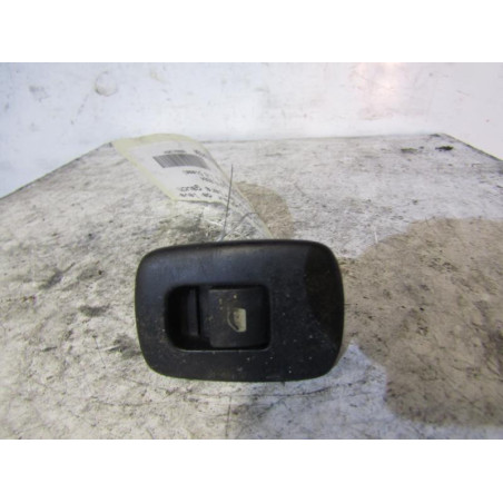 Interrupteur de leve vitre arriere gauche PEUGEOT 207