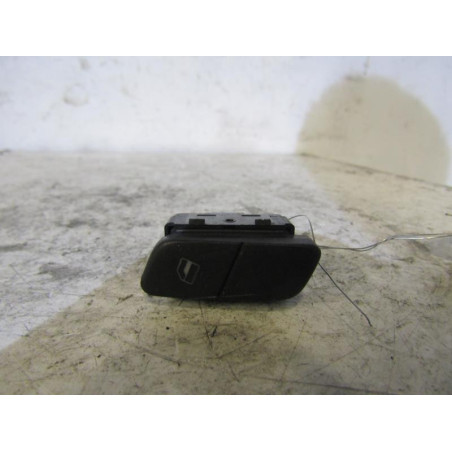 Interrupteur de leve vitre avant droit VOLKSWAGEN POLO 4