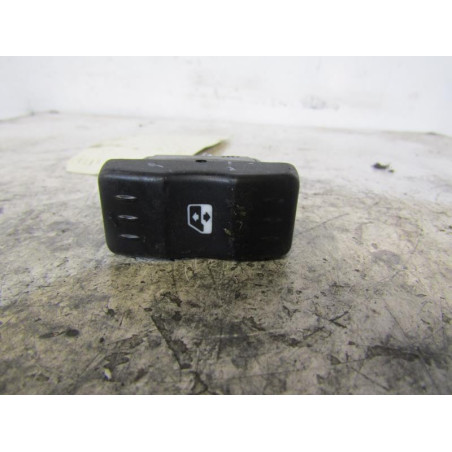 Interrupteur de leve vitre avant droit DACIA LOGAN 1