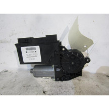 Moteur leve vitre avant gauche VOLKSWAGEN TOUAREG 1 Photo n°2