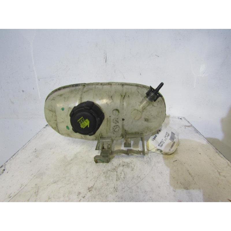 Vase d'expansion RENAULT TRAFIC 3 COURT Photo n°1