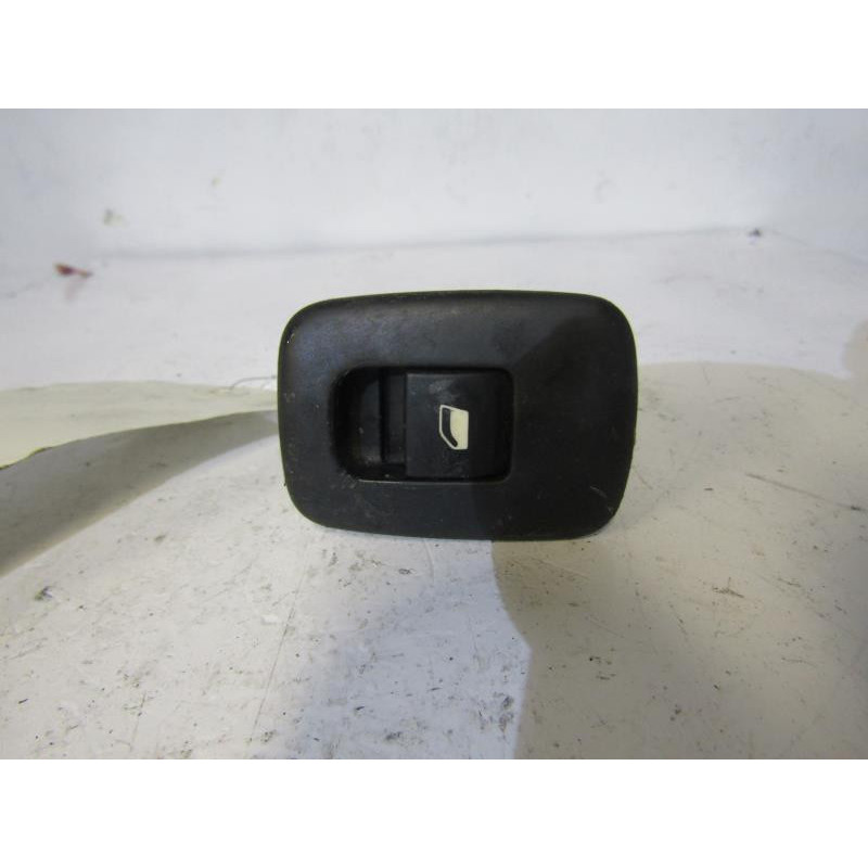 Interrupteur de leve vitre arriere droit CITROEN C5 2 Photo n°1