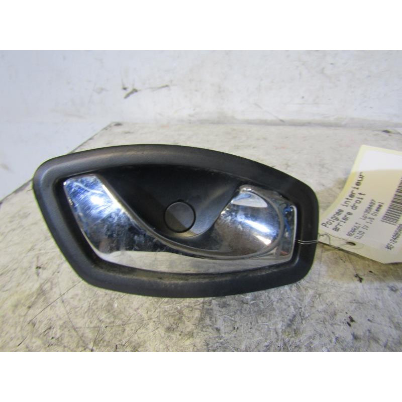 Poignee interieur arriere droit RENAULT CLIO 4 Photo n°1