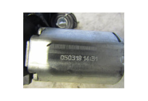 Moteur essuie glace arriere VOLKSWAGEN FOX Photo n°3