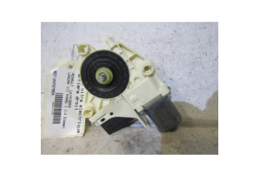 Leve vitre electrique arriere droit RENAULT LAGUNA 3 Photo n°1