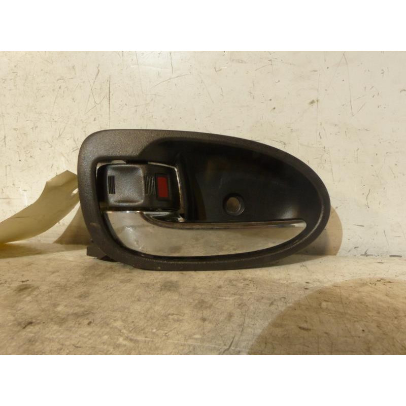 Poignee interieur avant gauche TOYOTA YARIS 2 Photo n°1