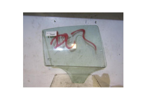 Vitre arriere droit OPEL CORSA D Photo n°1