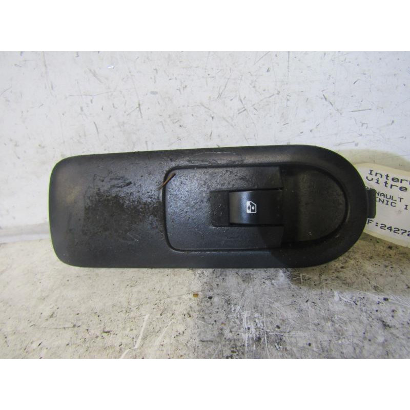 Interrupteur de leve vitre avant droit RENAULT SCENIC 2 Photo n°1
