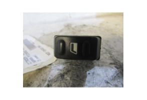 Interrupteur de leve vitre avant droit CITROEN XSARA PICASSO Photo n°1