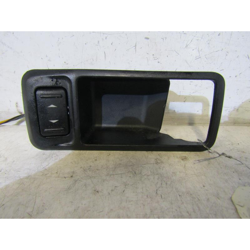Interrupteur de leve vitre avant droit FORD FOCUS 2 Photo n°1