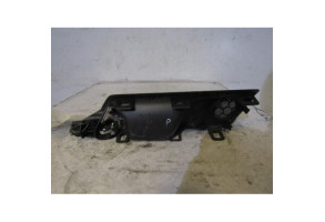 Poignee interieur arriere droit VOLKSWAGEN PASSAT 5 Photo n°2