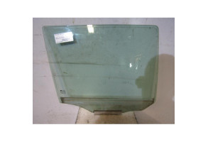 Vitre arriere droit OPEL ZAFIRA B Photo n°1