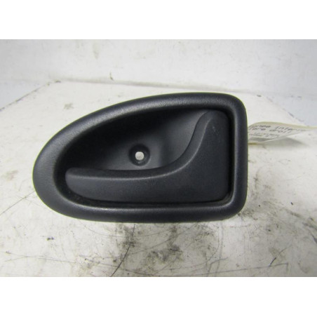 Poignee interieur arriere droit RENAULT CLIO 2