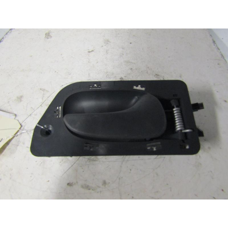 Poignee interieur avant droit RENAULT LAGUNA 1 Photo n°1