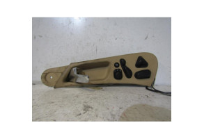 Poignee interieur avant gauche MERCEDES CLASSE C 203 Photo n°1