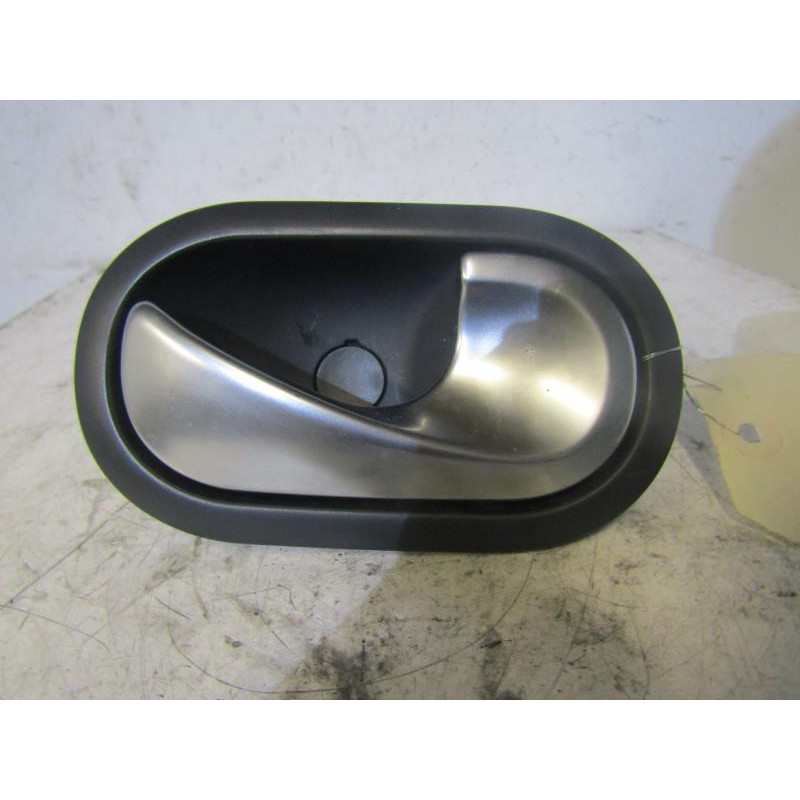 Poignee interieur arriere droit RENAULT MEGANE 2 Photo n°1