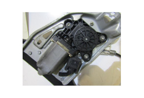 Leve vitre electrique avant gauche MERCEDES CLASSE C 203 Photo n°2