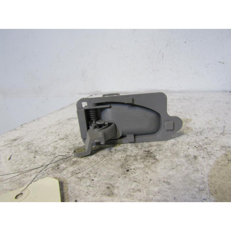 Poignee interieur avant droit CITROEN XSARA PICASSO Photo n°1