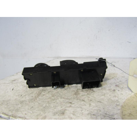 Interrupteur de leve vitre avant gauche FORD C-MAX 1