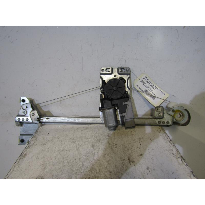 Leve vitre electrique arriere droit PEUGEOT 307 Photo n°1