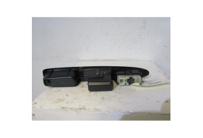 Interrupteur de leve vitre arriere droit TOYOTA AVENSIS VERSO Photo n°2