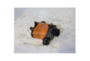 Pompe lave glace avant TOYOTA AVENSIS VERSO Photo n°1