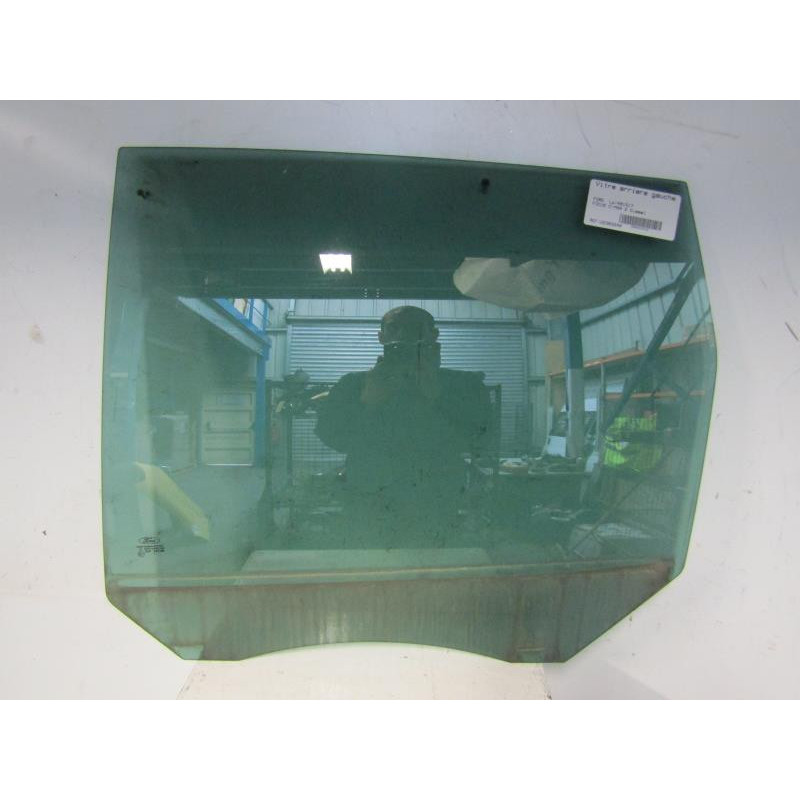 Vitre arriere gauche FORD C-MAX 1 Photo n°1