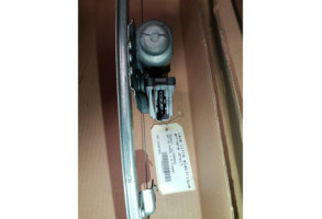 Leve vitre electrique arriere droit PEUGEOT 307 Photo n°4