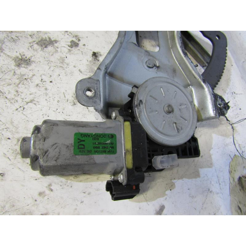 Leve vitre electrique avant droit CHEVROLET AVEO 1 Photo n°1