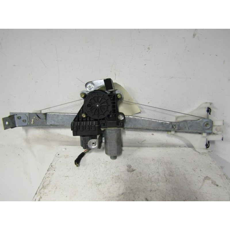 Leve vitre electrique arriere droit FORD MONDEO 2 Photo n°1
