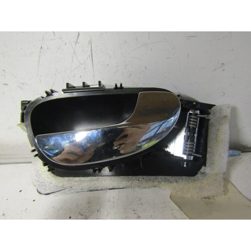 Poignee interieur arriere droit PEUGEOT 307 Photo n°1