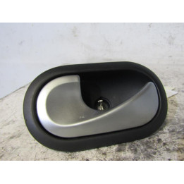Poignee interieur arriere gauche RENAULT CLIO 3 Photo n°1