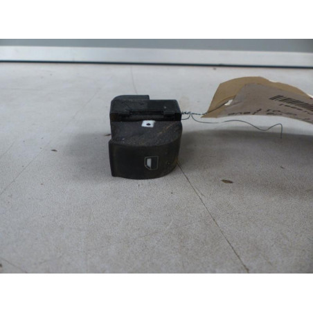 Interrupteur de leve vitre avant droit AUDI A3 2