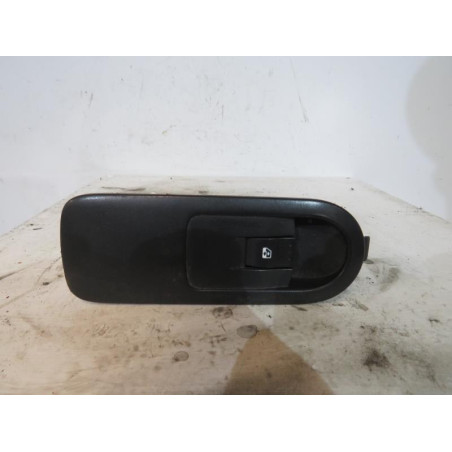 Interrupteur de leve vitre avant droit RENAULT SCENIC 2