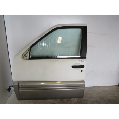 Porte avant gauche NISSAN TERRANO 2