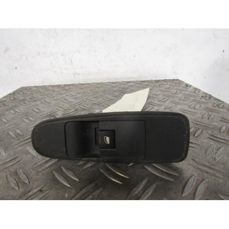 Interrupteur de leve vitre avant droit CITROEN C4 GRAND PICASSO 1