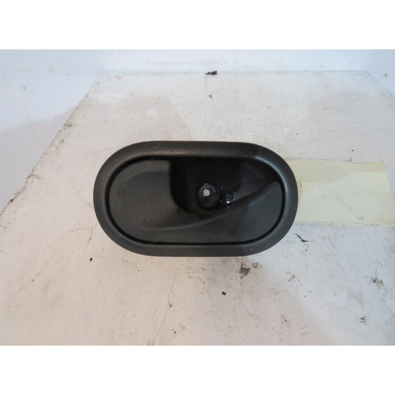 Poignee interieur arriere gauche RENAULT CLIO 3 Photo n°1