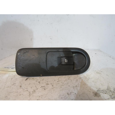 Interrupteur de leve vitre avant droit RENAULT SCENIC 2
