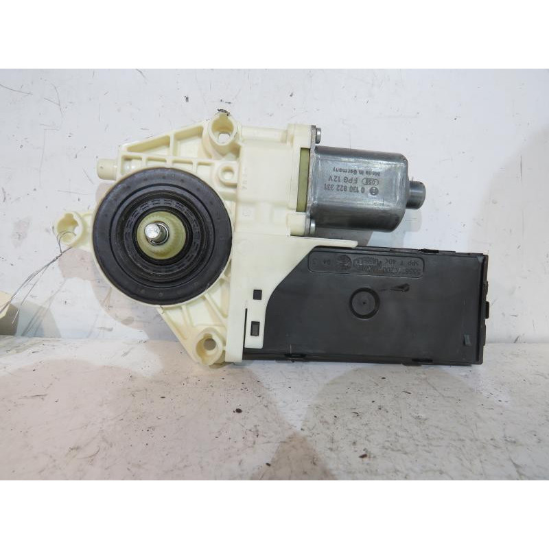 Moteur leve vitre avant droit RENAULT LAGUNA 3 Photo n°1