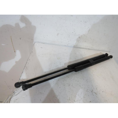 Verin de coffre TOYOTA YARIS 2