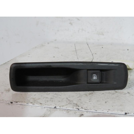 Interrupteur de leve vitre arriere droit RENAULT LAGUNA 3