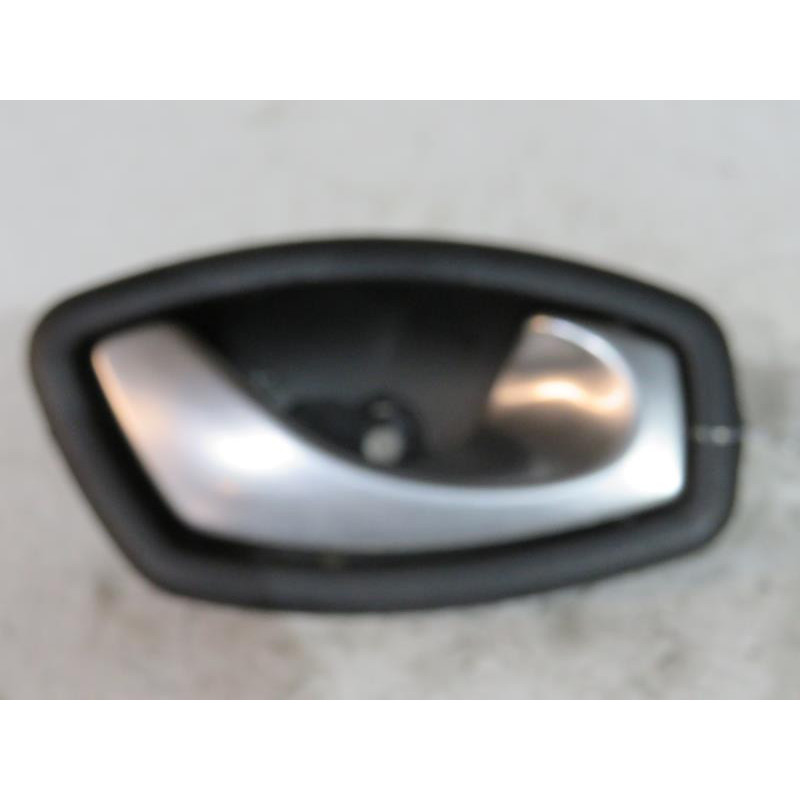 Poignee interieur avant droit RENAULT LAGUNA 3 Photo n°1