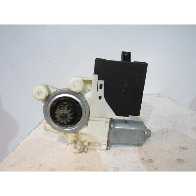 Leve vitre electrique arriere droit FORD C-MAX 1 Photo n°1