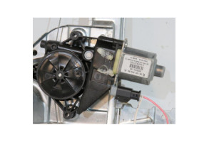 Leve vitre electrique avant droit PEUGEOT 208 1 Photo n°2