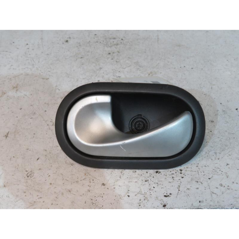 Poignee interieur arriere gauche RENAULT SCENIC 2 Photo n°1
