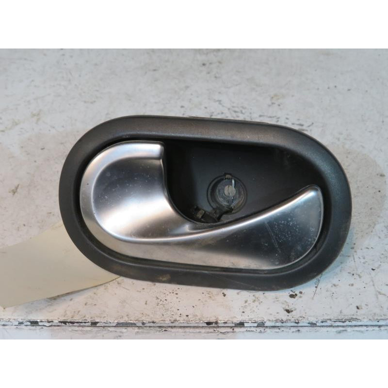 Poignee interieur arriere gauche RENAULT GRAND SCENIC 2 Photo n°1