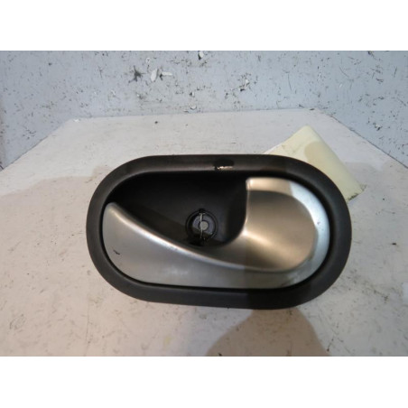 Poignee interieur arriere droit RENAULT CLIO 3