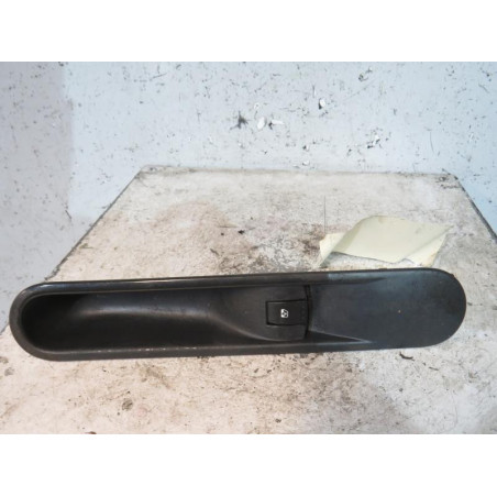 Interrupteur de leve vitre avant droit RENAULT GRAND ESPACE 4