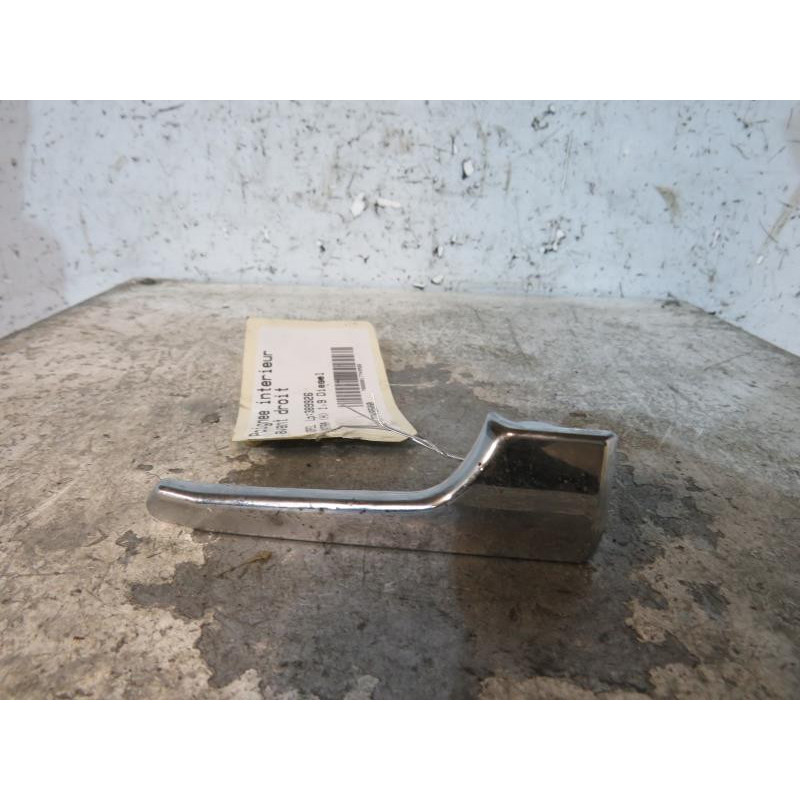 Poignee interieur avant droit OPEL ASTRA H Photo n°1
